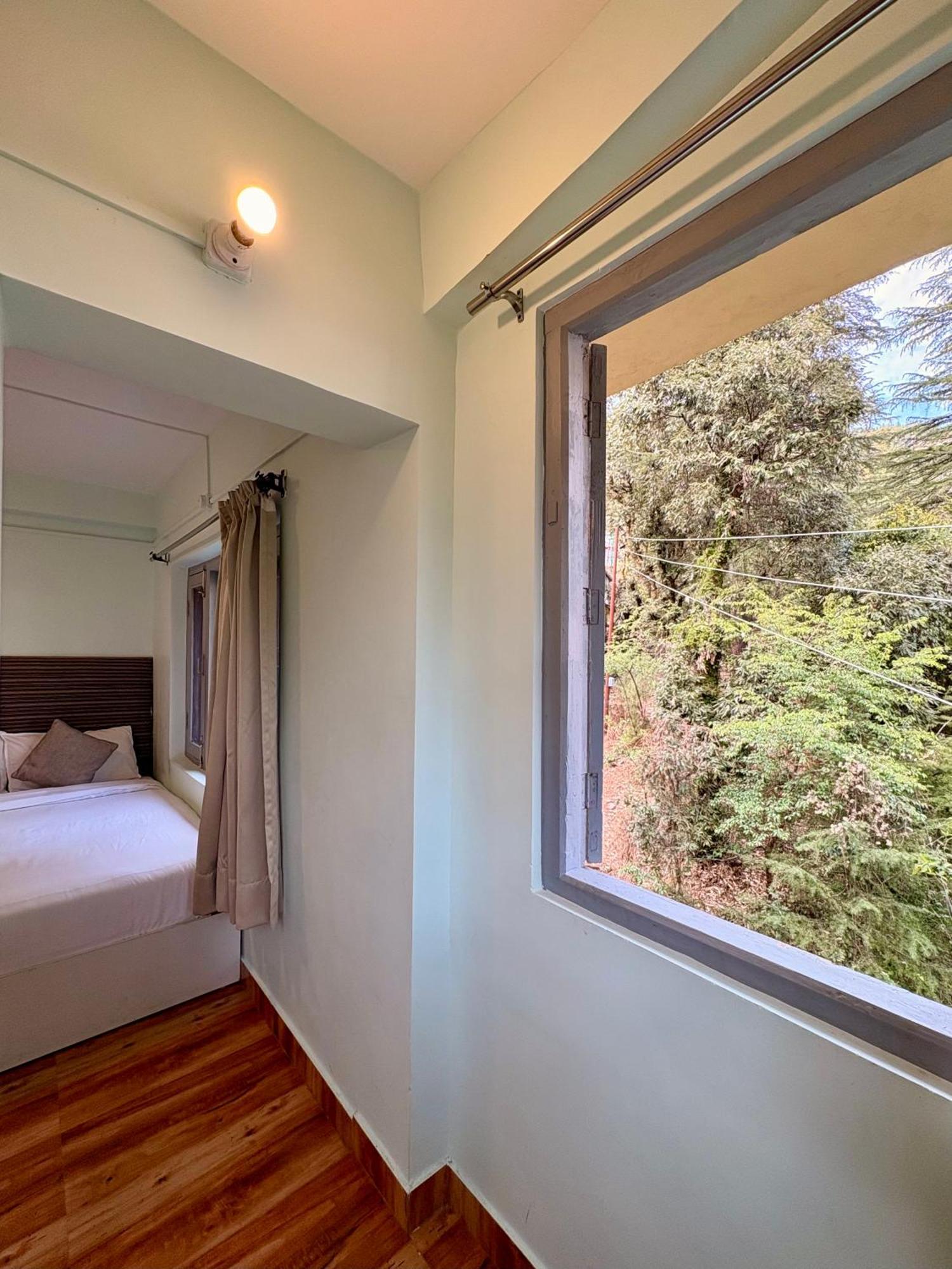Eevolve Dharamkot - An Eco Hostel McLeod Ganj Esterno foto